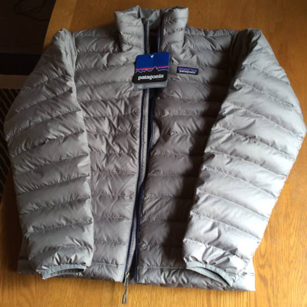patagonia パタゴニア　ダウンセーターXS　未使用