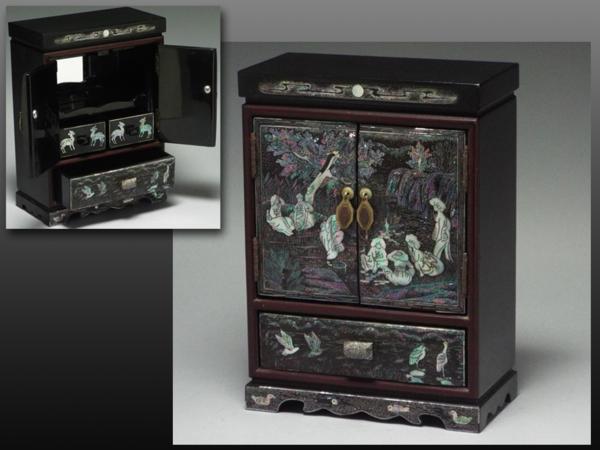 美術品・アンティーク・コレクション 花梨 螺鈿細工 小箪笥 5段 小物入れ