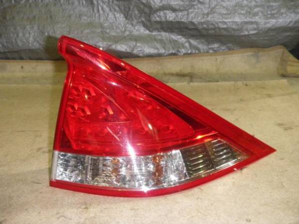 インサイト ZE2 右テールランプ