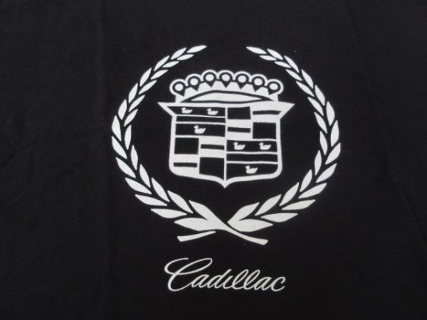 Cadillacキャデラック・エンブレムTシャツ XL・フロントデザイン