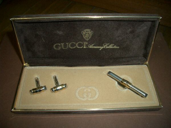 未使用☆GUCCI グッチ☆イタリア製 タイピン&amp;カフスピン お箱付!