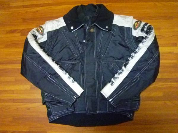 RUSHITANI レザー バイクジャケット Lサイズ KUSHITANI バイクジャケット Lサイズ RUSHITANI レザー バイク