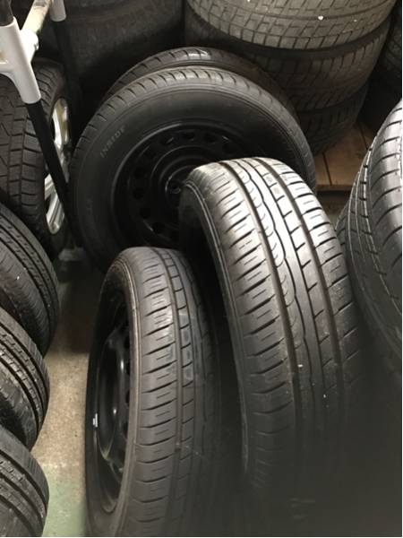値下げ交渉可新車外しアクア純正ホイールタイヤ4本セット美品！