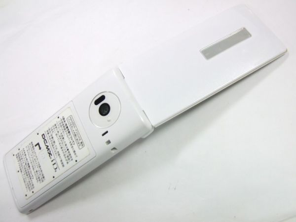 E-9884] ドコモ SH-03E White 新品 レア ドコモ SH-03E ホワイト