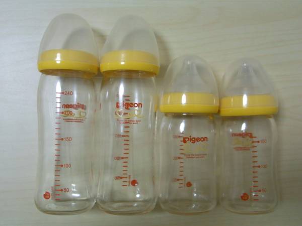 美品ピジョンガラス哺乳瓶乳首付き_2