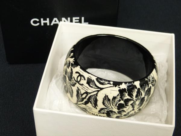 値下3330シャネル未使用フラワー柄バングルブレスレット箱付06C
