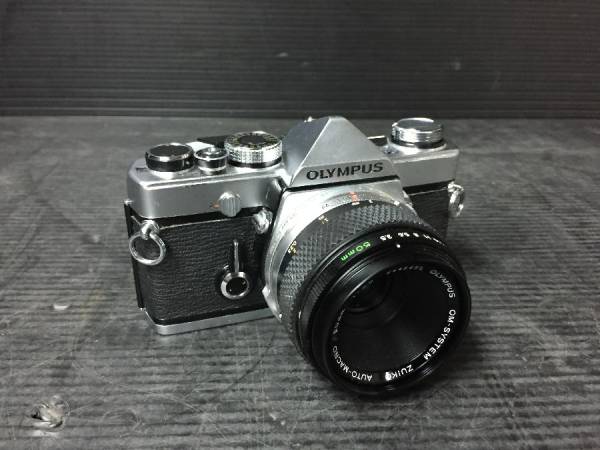 カメラ Olympus OM-1 フィルムカメラ 50mmレンズ・フラッシュ付き