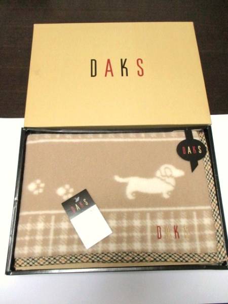 ≪≫　ダックス DAKS　ひざ掛け 毛100%　犬の絵が可愛いベージュ