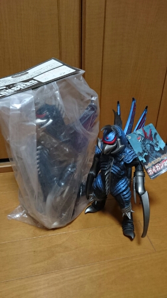 ファイナルウォーズ版ガイガン2体 スーフェス2005 マーミット ガイガン