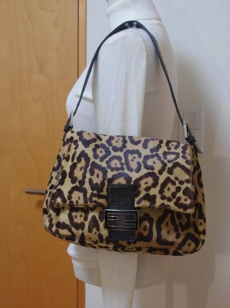 FENDI マンマバゲット バッグ　ハラコ　ファー　良品♪ 送料込