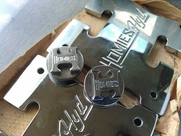 ハイドロ・ホーミーズバックプレート２枚＆タンクキャップ２個