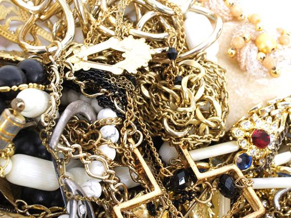メッキ まとめ売り ジャンク 2kg アクセサリー 小物 pl026 【公式通販】