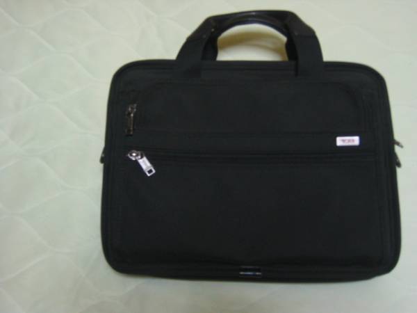 TUMI 　26021　D4 使用少なく美品も多少難あり