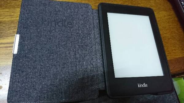 amazon kindle paperwhite 2013 黒ケース付き Kindle Paperwhite 第6