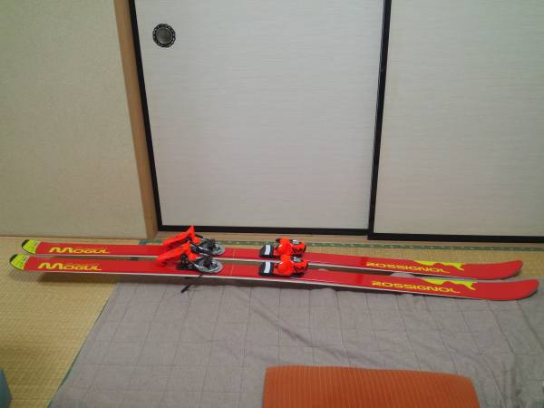 新品 ロシニョール SCRATCHモーグル 178cm FKS140ターンテーブル