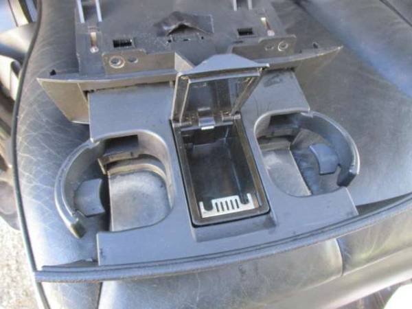 100754 E51　エルグランド　後期 ドリンクホルダー