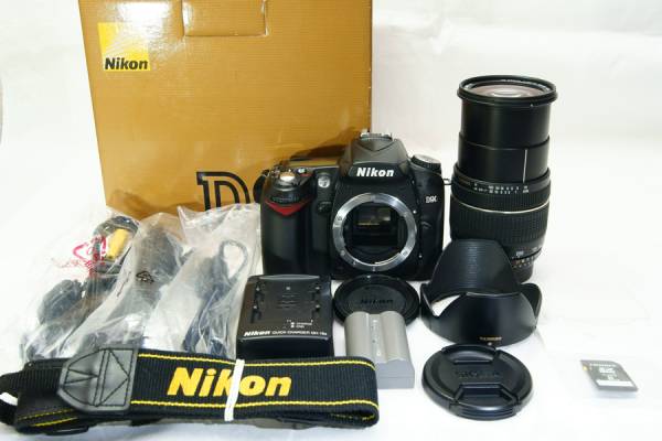 Nikon D90 28-200mmレンズセット ☆元箱、付属品、SDカード付♪