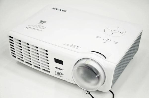 TAXAN 3000lm 短焦点プロジェクタ△KG-PS303WX ランプ25h 難有