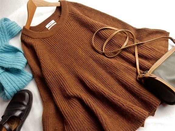 ニコアンド アルパカ混バックスリットアゼフレアニット♪