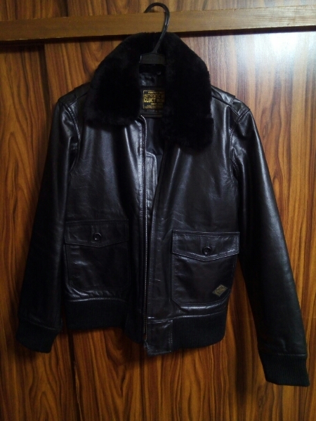 CLUCT クラクト　カーフレザージャケット　Mサイズ