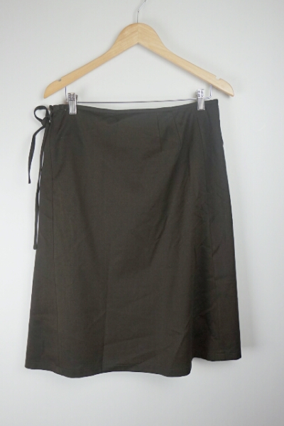 未使用タグ付き◎レリアン 焦げ茶色スカート 大きいサイズ13+