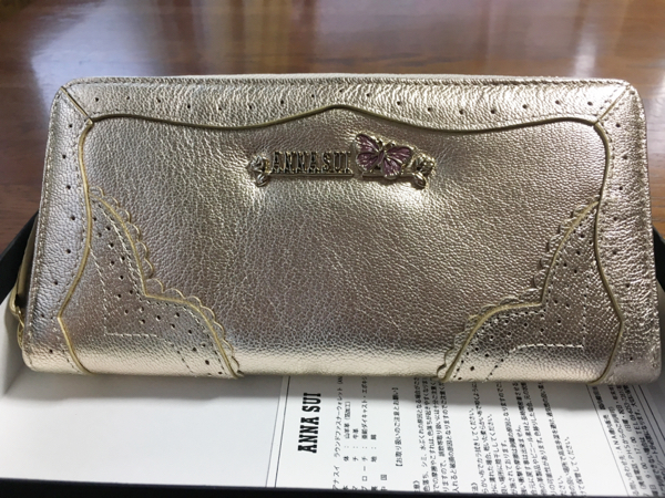 【新品】ANNA SUIアナスイ スターダストラウンドファスナー長財布 シルバー ラウンド ファスナー アナスイ 長財布 新品・美品 ANNA SUI 長財布