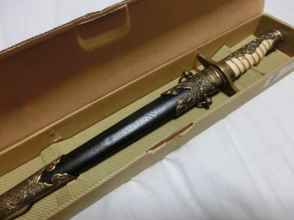 デニックス社製 軍刀〉模造刀 おまけつき 【公式通販】