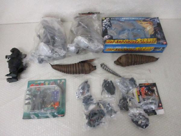 ▼現状モスラ幼虫，大決戦set，着ぐるみミクロマン ガメラ他[梱0.4