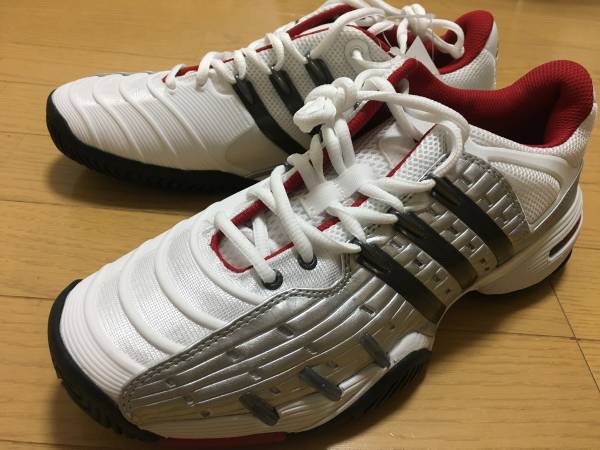 新品アディダスadidas テニスバリケード Vクラシック 26.5cm 白