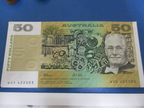 オーストラリア　ドル　紙幣/硬貨　約73ドル分　コイン含む