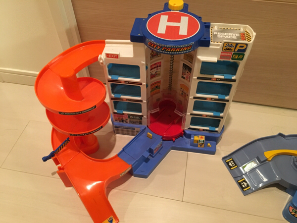 トミカ シティーパーキング&スーパーオートトミカビル_2