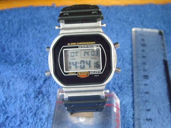 G-SHOCK DW-5700 - Gショック 0 1 バンド短いためジャンク扱いの カシオ |