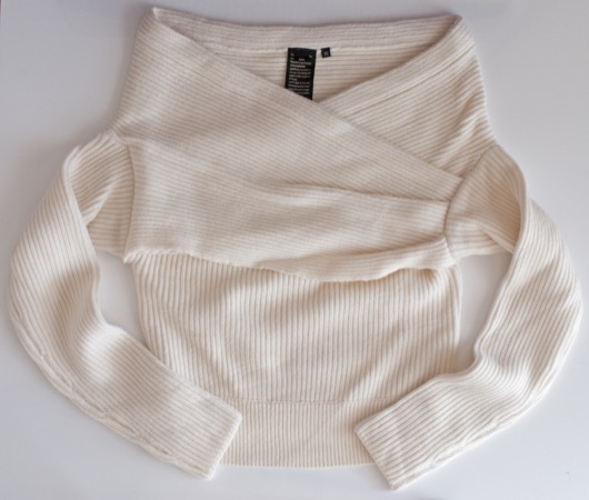 g252☆sov.ソブ　ダブスタ オフショルダーニット 36 アイボリー