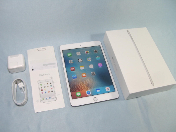美品/判定○/Apple/docomo iPad mini4 MK702J/A Wi-Fi+Cell 16GB