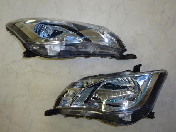 トヨタE16系カローラフィールダー純正ヘッドライト左右セット中古品