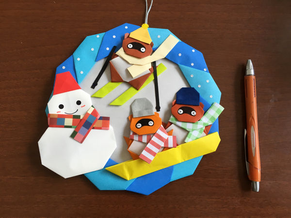 折り紙リース たぬきのソリ遊び ハンドメイド 壁面飾り 雪遊び 2月 壁飾り 雪だるま 折り紙 千代紙 売買されたオークション情報 Yahooの商品情報をアーカイブ公開 オークファン Aucfan Com