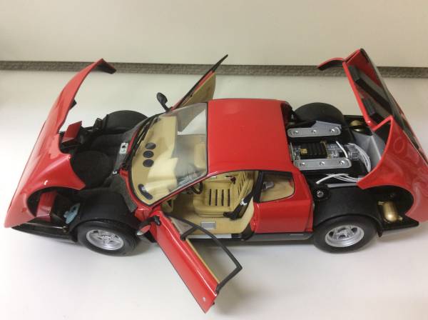 kyosho 京商 1/18 ferrari フェラーリ 365BB red ミニカー 高級車