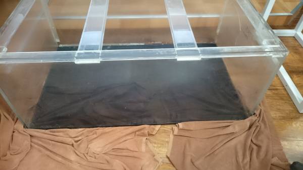 引取り限定、底面ブラック幅1500×奥900×高60アクリル水槽セット