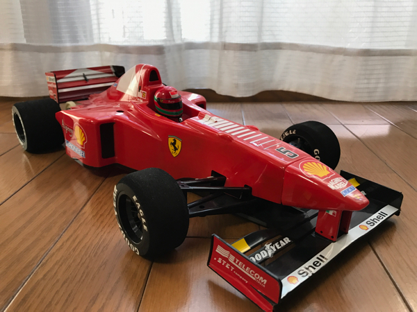 F104スペアボディ フェラーリ 2種類 F104スペアボディ フェラーリ 2