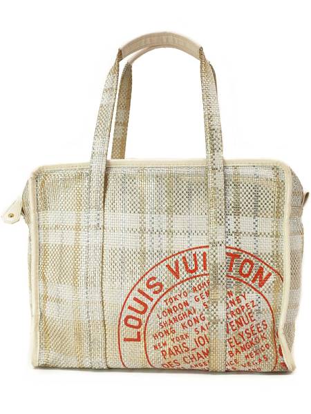 FONT><BR><BR><BR>○主観的にとても綺麗なお品かと思いますが、○<BR>○一応のUsed品として全てを記入できない部分もありますし、○<BR>○決して新品やそれ同様、また、美品ではありませんし、完全ジャンクのつもりで○<BR>○こちらは、良き時代のVintage VUITTONとなりますので○<BR>○念のためノークレーム、ノーキャンセルにて、付属はなしの本体のみで○<BR><BR><BR><BR><FONT COLOR=red><B><CENTER>他にもヴィトンの財布を色々と出品しておりますので　【コチラをクリック　】　してみて下さい！<BR>↓<BR><BR><BR><img loading=