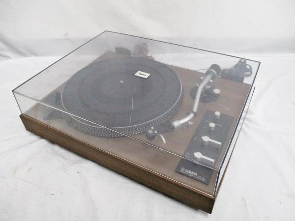 20/108-17 ヤマハ YAMAHA レコードプレーヤー YP-511