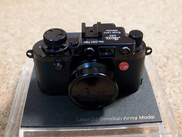 シャラン Leica IIIf ミニチュア新同未使用品 即決 新購入後は飾ってい