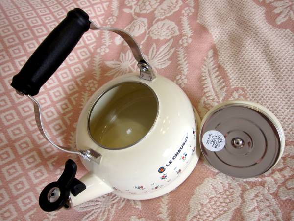 新品 ルクルーゼ プチフルーツ ケトル やかん ヤカン Amazon｜Le