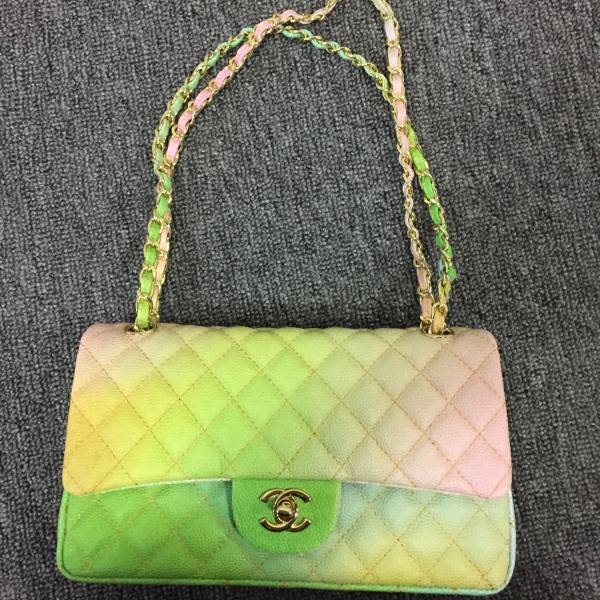 chanel シャネル　ノベルティ　ショルダーバッグ　多彩