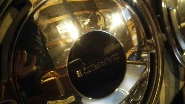 超 シボレーカプリス ホイールキャップ アメ車 ポリスカー ローライダー 純正品 売買されたオークション情報 Yahooの商品情報をアーカイブ公開 オークファン Aucfan Com