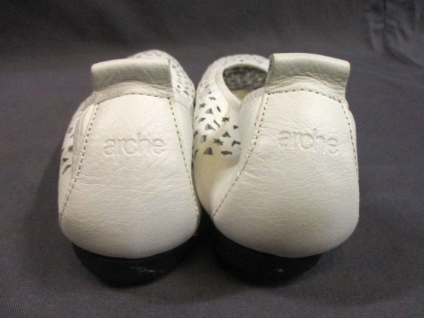 アルシュ フラットシューズ 37 レディース 白 レザー arche