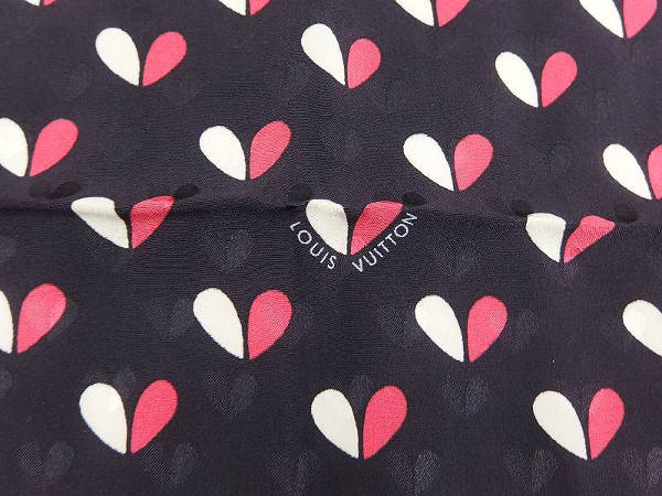 1円 美品 ヴィトン ハート柄 シルク スカーフ ブラック×ピンク BD098