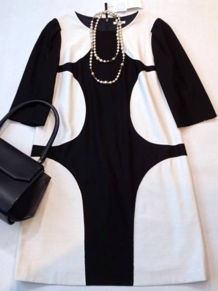 ■TO BE CHIC大きいサイズ44グラフィカル切替えストレッチワンピース黒23区■