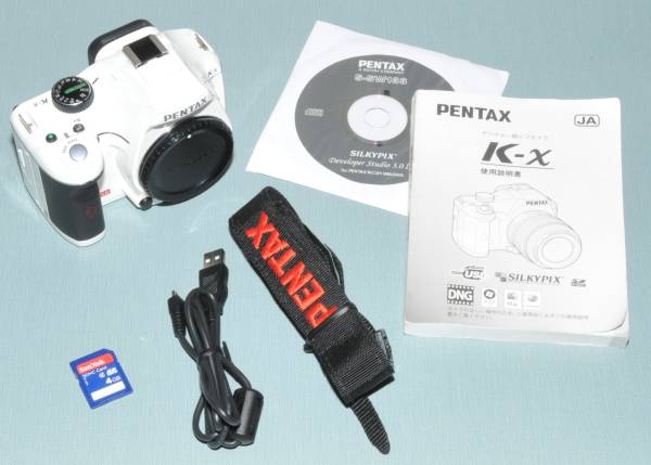 PENTAXペンタックス k-x ボディ ホワイト ショット数７０６回