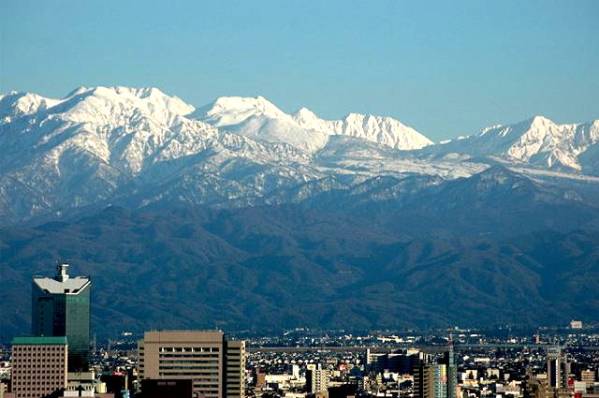 美味しいですよ。平成２８年産富山コシヒカリ３０ｋｇ玄米です。